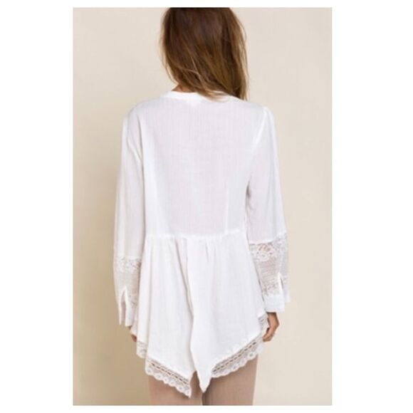 LACE Trim Top w/ China collar & Shark bite Hem - Picture 6 of 16